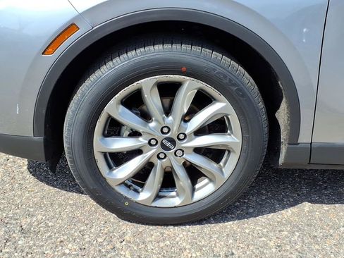 Used 2022 Lincoln Corsair AWD w/ Premium Package image 9