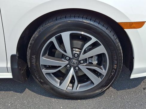 Certified 2024 Honda Odyssey Touring image 9