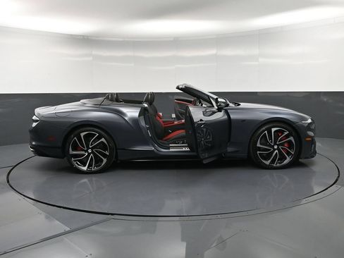 New 2026 Bentley Continental GTC AWD/4WD image 36