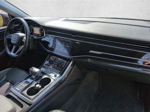 Used 2019 Audi Q8 Premium Plus w/ Premium Plus AWD/4WD image 24