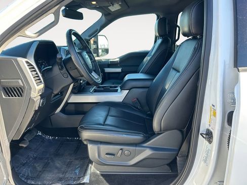 Used 2020 Ford F250 Lariat image 16
