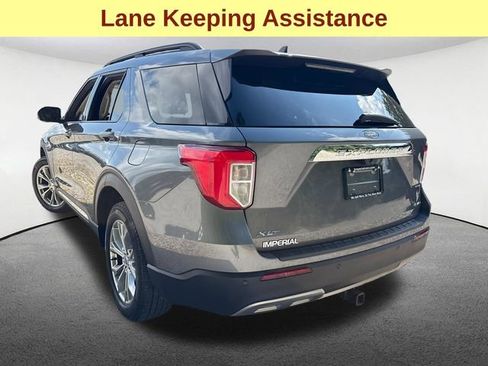 Used 2023 Ford Explorer XLT w/ Equipment Group 202A AWD/4WD image 11