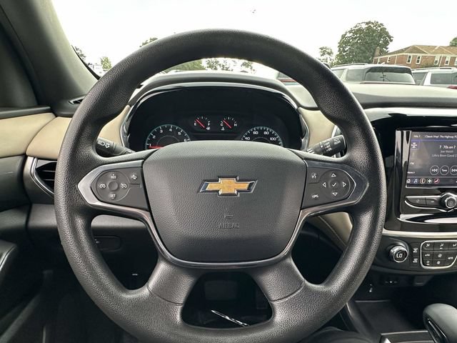 Certified 2023 Chevrolet Traverse LS w/ Safety Package FWD image 11