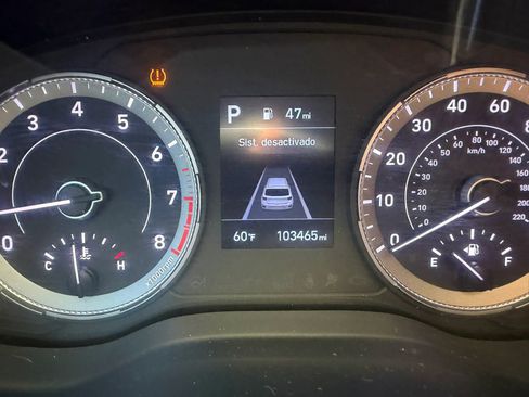 Used 2022 Hyundai Venue SEL w/ Cargo Package FWD image 11