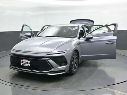 New 2026 Hyundai Sonata Blue FWD image 47