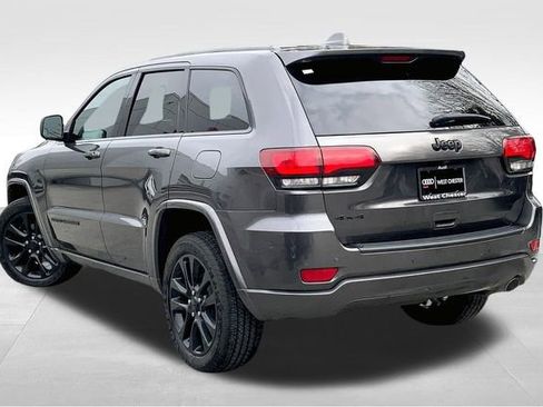 Used 2019 Jeep Grand Cherokee Altitude image 8