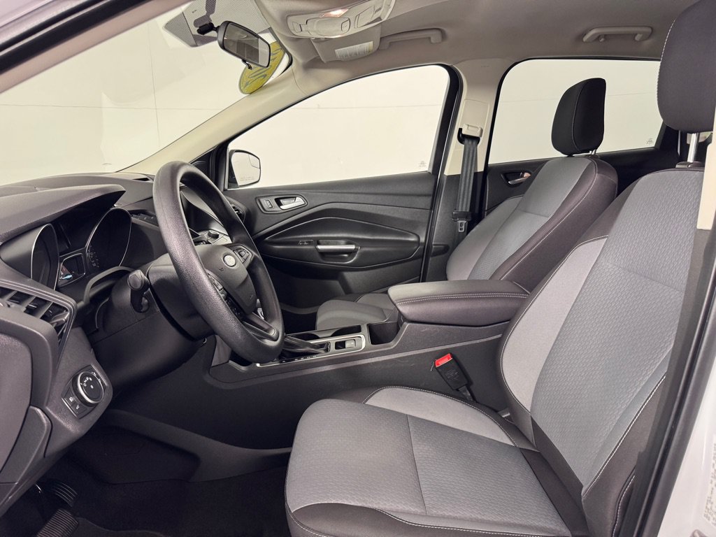 Used 2018 Ford Escape SE w/ SE Sync 3 Package FWD image 12