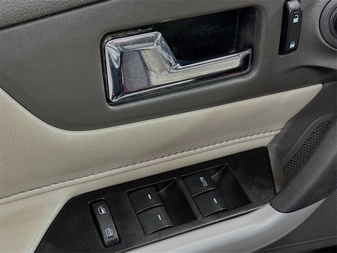 Used 2014 Ford Edge SEL w/ Equipment Group 205A image 18