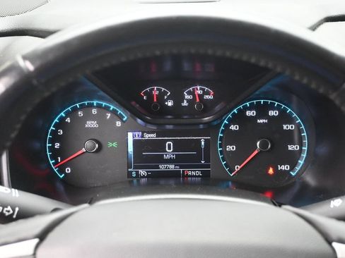 Used 2017 Chevrolet Colorado LT w/ Midnight Edition AWD/4WD image 9