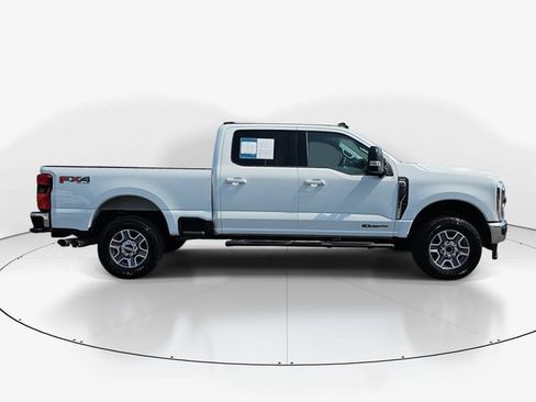 Used 2024 Ford F250 Lariat w/ FX4 Off-Road Package AWD/4WD image 3