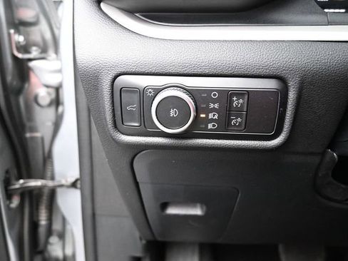 Used 2024 Ford Explorer XLT w/ Equipment Group 202A image 18