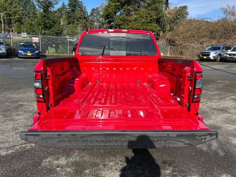 Used 2024 Nissan Frontier PRO-4X w/ Off-Road Protection Package AWD/4WD image 16