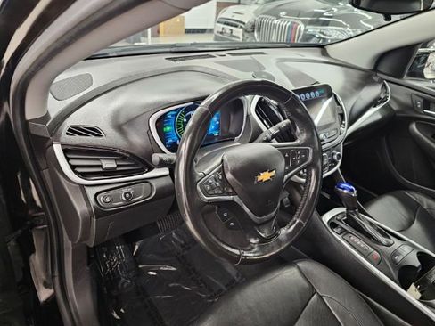 Used 2017 Chevrolet Volt LT w/ Comfort Package image 7