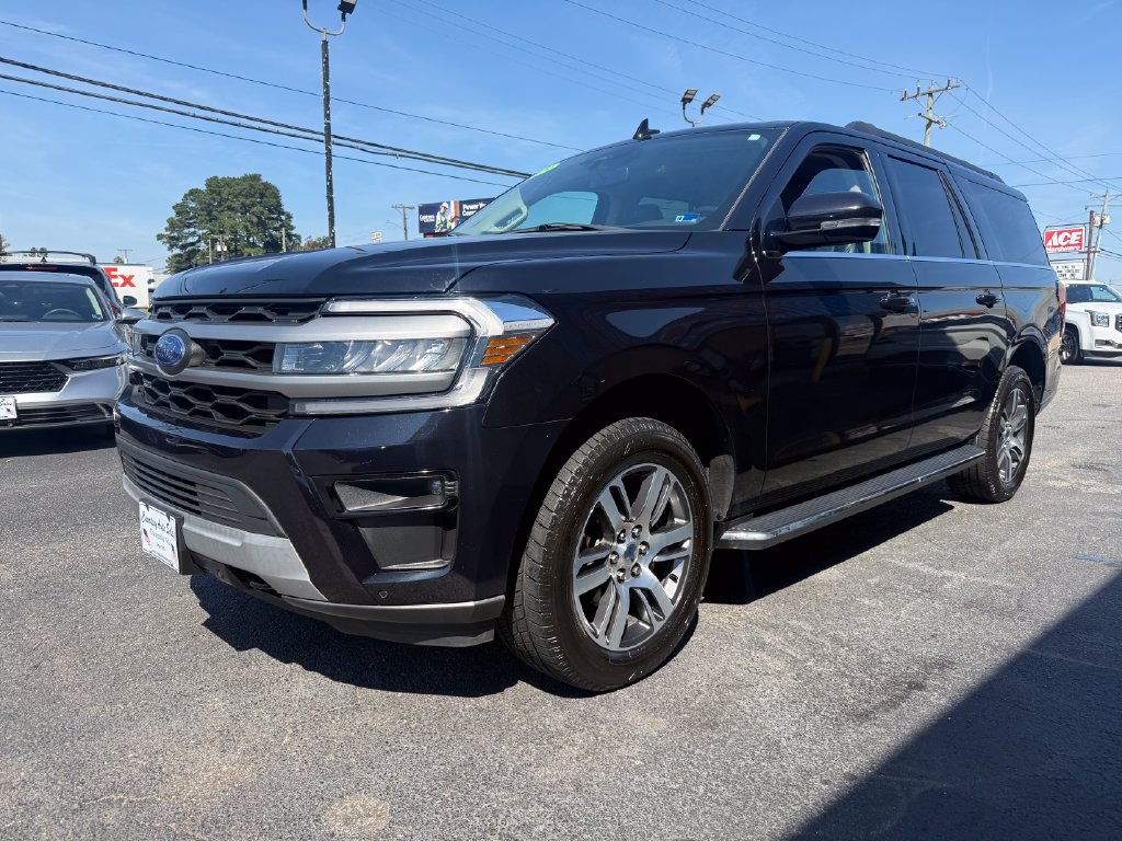 Used 2023 Ford Expedition Max XLT AWD/4WD image 7