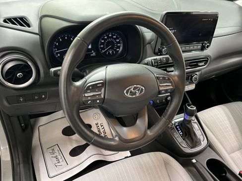 Used 2023 Hyundai Kona SEL w/ Convenience Package AWD/4WD image 4