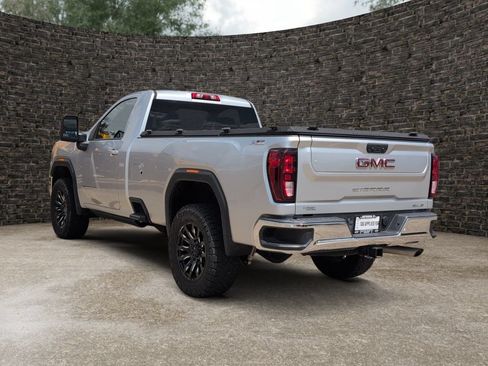 Used 2022 GMC Sierra 2500 SLE w/ SLE Convenience Package AWD/4WD image 4
