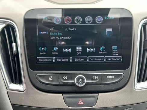 Used 2017 Chevrolet Malibu Hybrid w/ Leather Package image 20