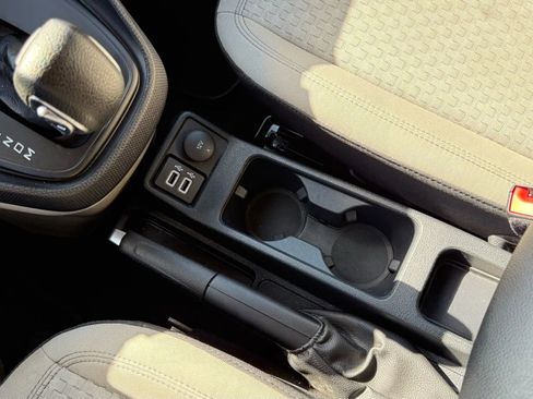 Used 2020 Ford Transit Connect XLT image 22