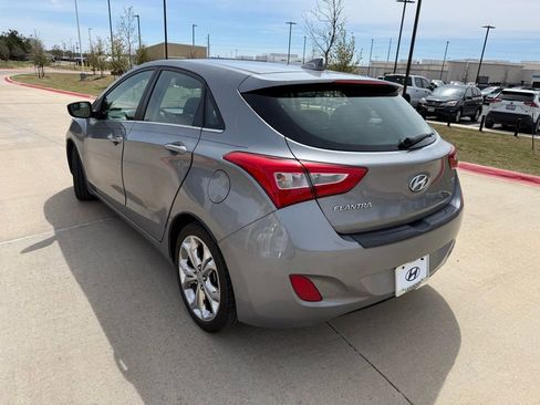 Used 2014 Hyundai Elantra GT w/ Option Group 02 image 7