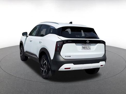 Used 2026 Nissan Kicks SV w/ Cold Weather Package FWD image 11