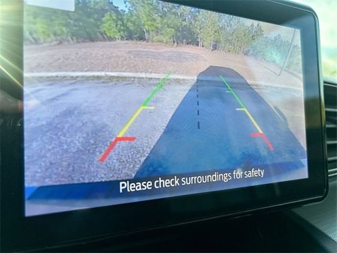 Used 2020 Ford Explorer XLT w/ Comfort Package image 21