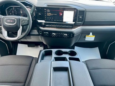 New 2026 GMC Sierra 1500 SLE image 16