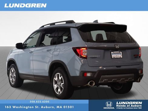 Used 2023 Honda Passport TrailSport image 4