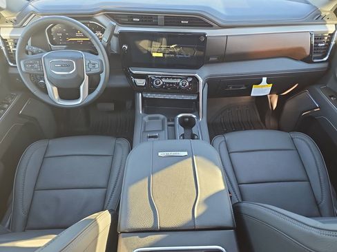 New 2026 GMC Sierra 2500 Denali w/ Denali Reserve Package AWD/4WD image 9