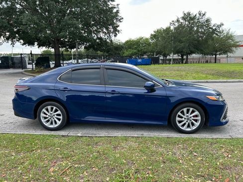 Used 2023 Toyota Camry LE image 6