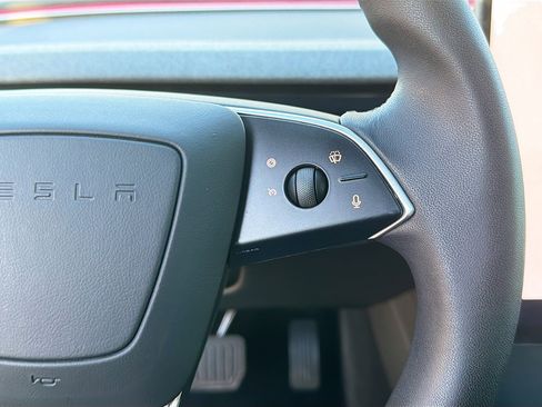 Used 2025 Tesla Model 3 Long Range image 36