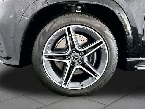 New 2026 Mercedes-Benz GLS 450 4MATIC image 18