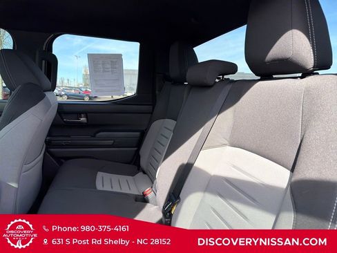 Used 2024 Toyota Tacoma TRD Off-Road image 29