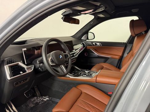 Used 2026 BMW X7 M60i AWD/4WD image 4