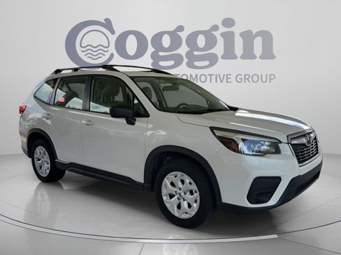 Used 2021 Subaru Forester AWD/4WD image 7