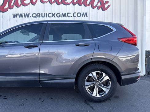 Used 2019 Honda CR-V LX image 2