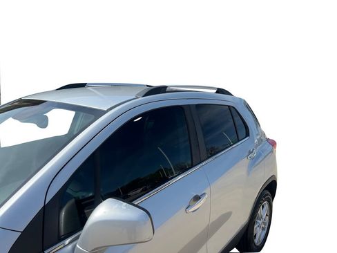 Used 2020 Chevrolet Trax LT w/ LT Convenience Package image 13