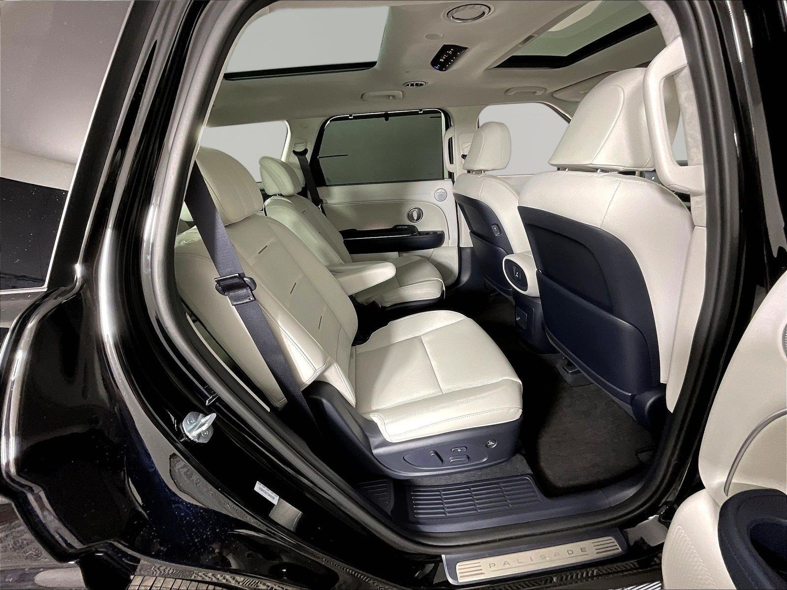 Used 2026 Hyundai Palisade Calligraphy AWD/4WD image 25