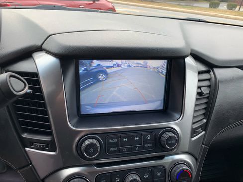 Used 2018 Chevrolet Tahoe LS w/ All-Season Package image 16