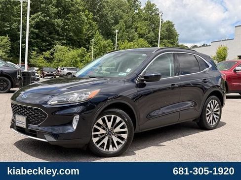 Used 2021 Ford Escape Titanium AWD/4WD image 2