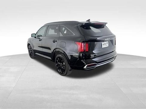 Certified 2023 Kia Sorento SX AWD/4WD image 9