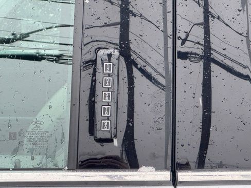 Used 2021 Ford F150 Limited image 32