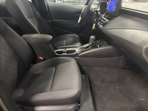 Used 2025 Toyota Corolla LE image 25