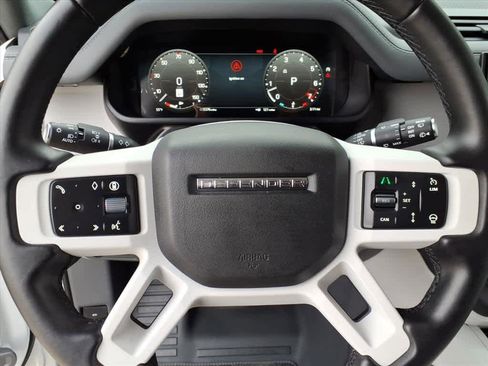 Used 2025 Land Rover Defender 110 X-Dynamic SE image 20