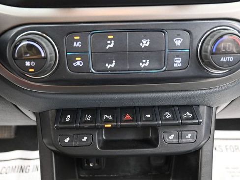 Used 2022 Chevrolet Colorado Z71 w/ Safety Package image 19