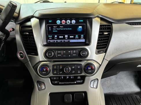Used 2019 Chevrolet Tahoe LT w/ Luxury Package RWD image 21