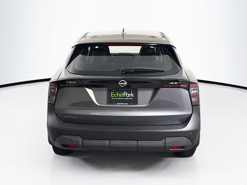 Used 2025 Nissan Kicks S FWD image 7