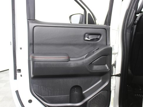 Used 2023 Nissan Frontier PRO-4X w/ Pro-4X Premium Package AWD/4WD image 33