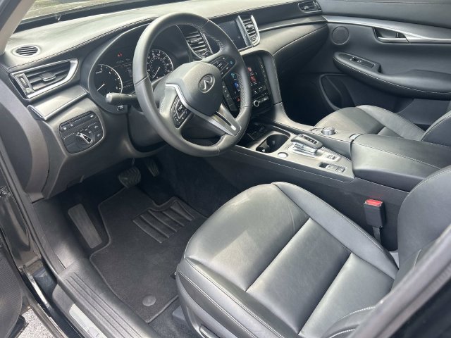 Certified 2025 INFINITI QX50 Pure AWD/4WD image 15