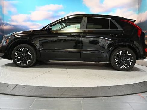 Used 2024 Kia Niro Wind FWD image 5