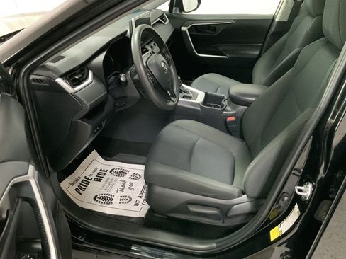 Used 2025 Toyota RAV4 LE AWD/4WD image 14